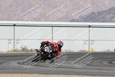 media/Jan-15-2026-Racers Edge (Thu) [[dfebeb70ab]]/2-A Group/Session 3 (Turn 16)/